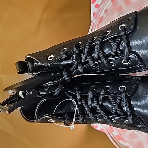 A Wonder Nation Girls Black Combat Boots, Lace Up / Zipper, Size 11, NWT - Picture 5 of 8